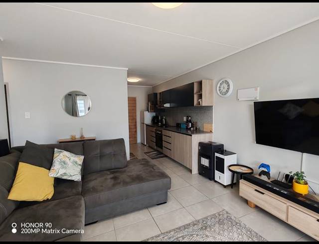 2 BEDROOM APARTMENT FOR SALE IN AMBERFIELD